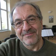 Ritratto generato con IA per il personaggio fittizio Tiziano V.